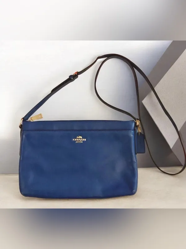 Coach East West Swingpack Crossbody Bag Blue Leather 52638 Beautiful In and Out - Image 2