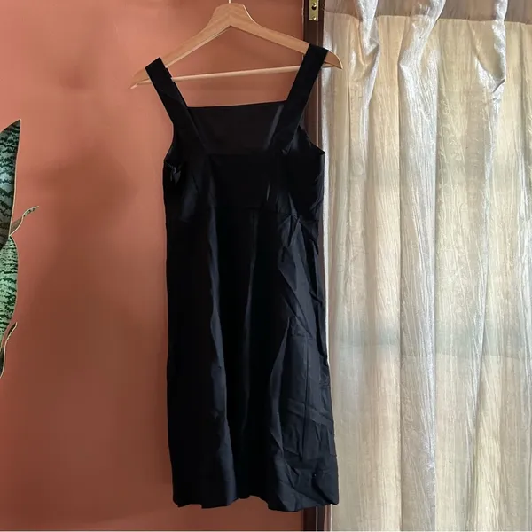 Theory Sleeveless Stretch Wool Sheath Little Black Dress Mini Classic Size‎ 2 - Image 3