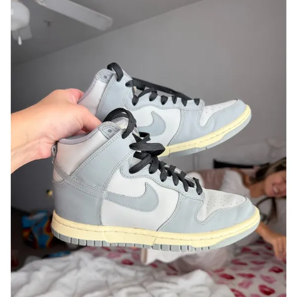 Nike Dunk High Aged Grey Grey Fog Sail Women's Sneakers Size 6 DD1869-001 - Image 2