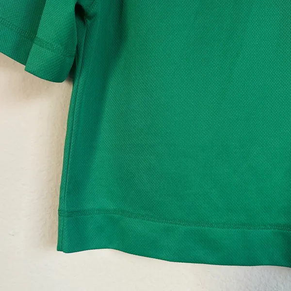 Everlane Boxy Crop Perform Tee - Image 4