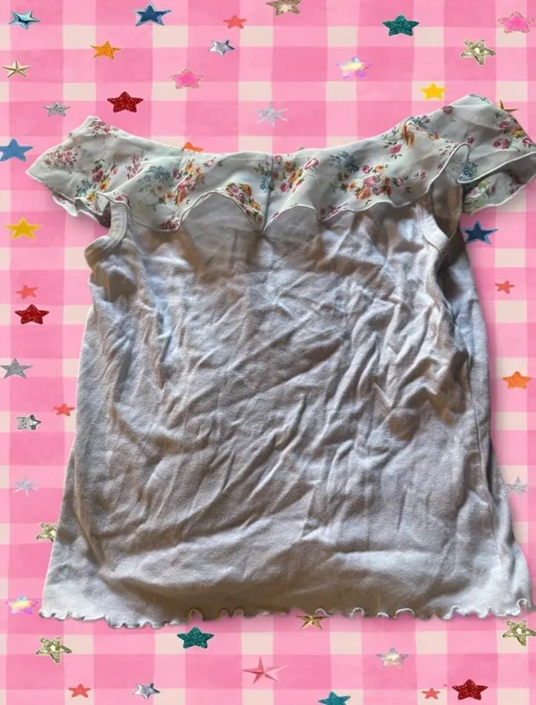White and Floral Print top with ruffle trim - Image 2