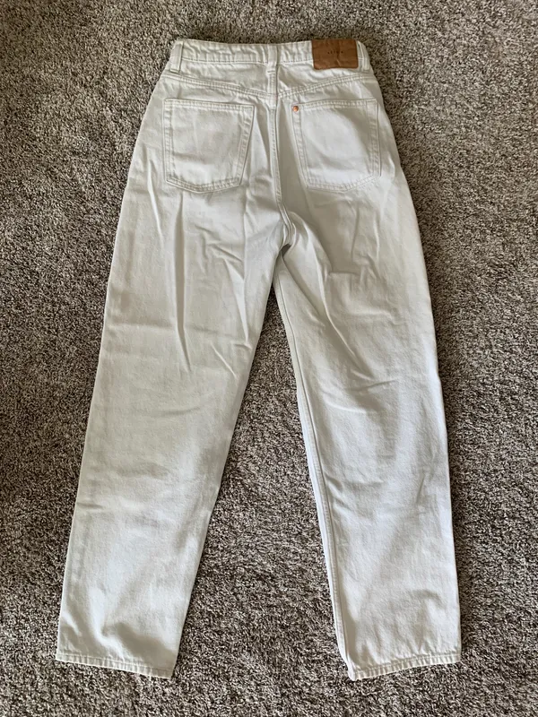 H&M White 90s Baggy Jeans - Image 2