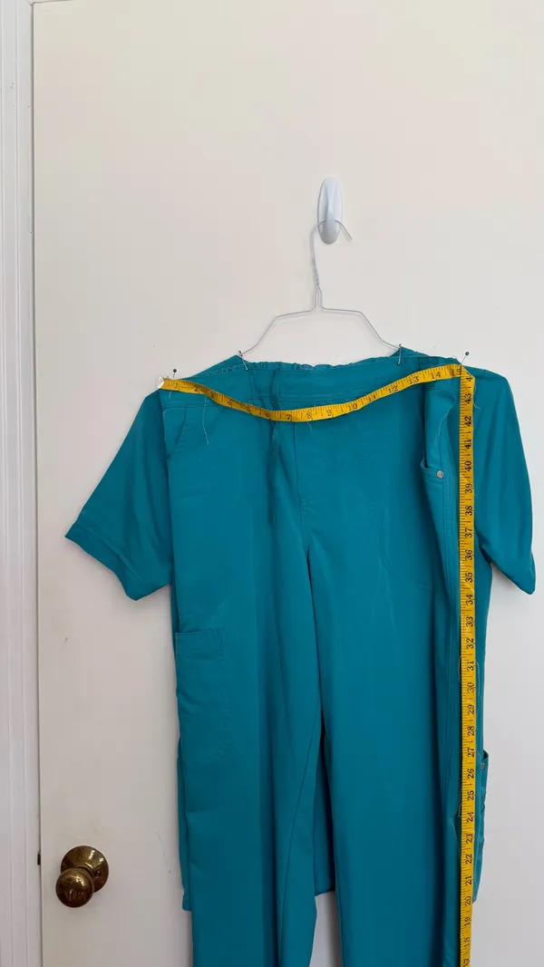 Urban teal medical scrub for women size extra small - Image 5