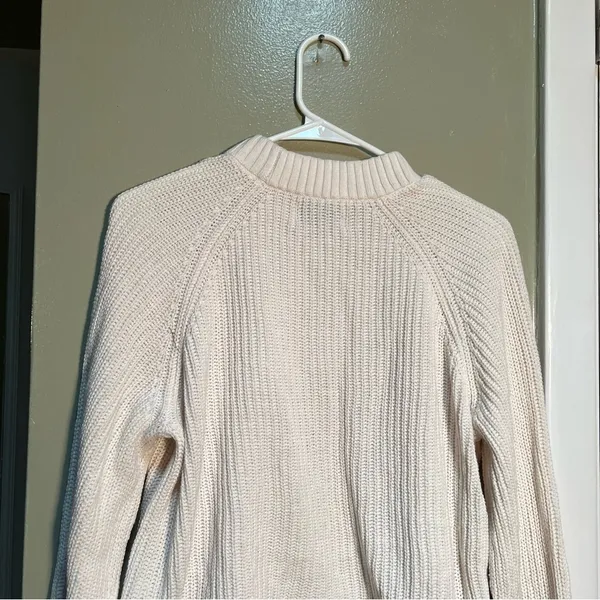 Old‎ Navy Women's Size Medium Shaker-Stitch Sweater Crewneck Creme De La Creme - Image 7