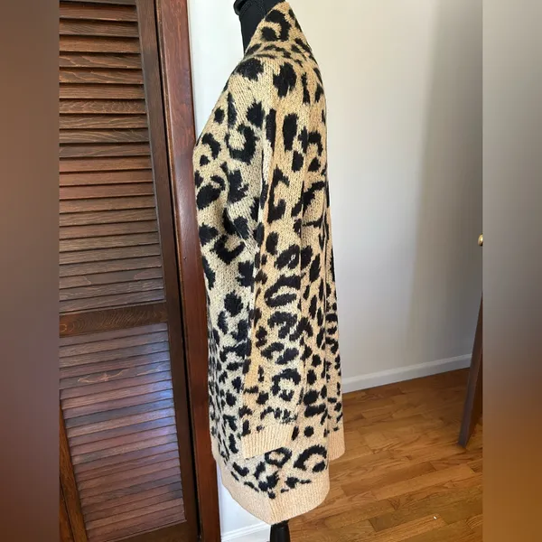 BP Black and Tan Animal Print Open Front Long Cardigan - Image 4