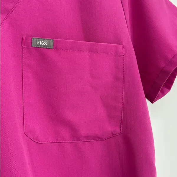 FIGS Catarina One Pocket Scrub Top in Pink Women’s Size Medium - Image 5