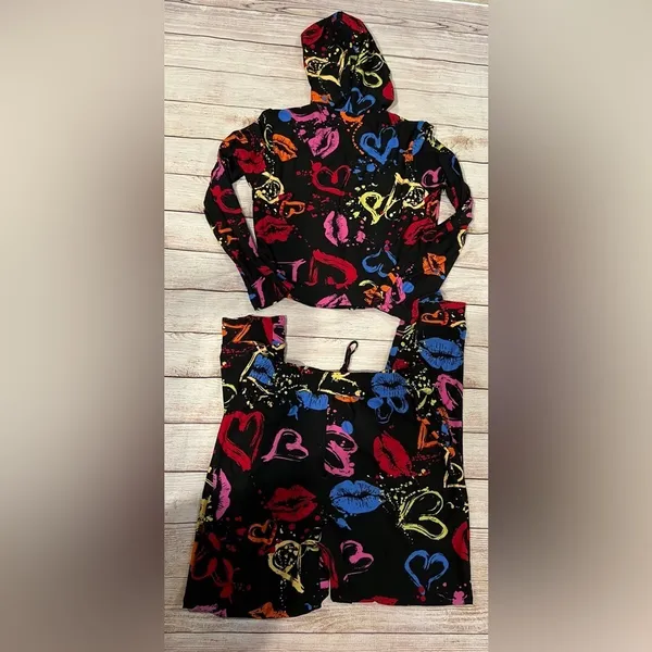 NWT Full Circle Trends 2 Piece Hoodie Set Size Large - Image 5