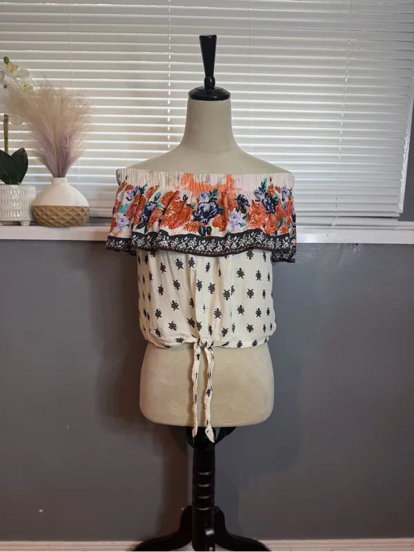 Altar'd State Off Shoulder Floral Boho Tie Front Top Medium - Image 3