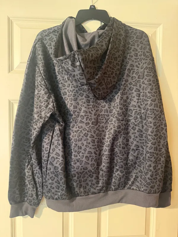 Black Leopard Hoodie Gray Size L - Image 2