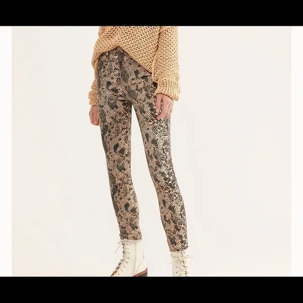 COPY - NWT We The Free Raw High Rise Printed Jeggings - Image 8