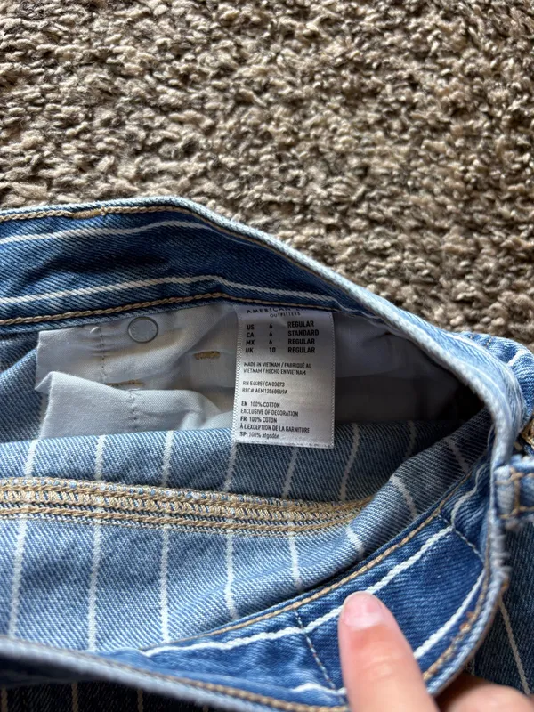 American Eagle Shorts - Image 3