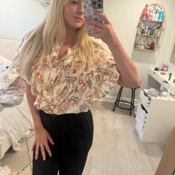 J.Crew BIBI tiger top M - Image 5