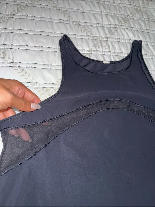 Lululemon Womens Black Mesh Panel Relaxed Yoga Workout Tank Top Estimated Size 8 - Image 7