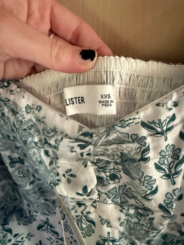 Hollister Romper Floral - Image 3