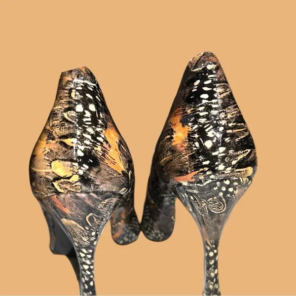 Modern Vice leather cute dark peacock design pointy toe heels! - Image 7