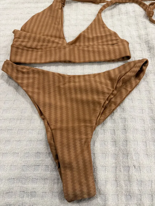 Brazilian Triangle Bikini Set by Flowers, size US Small, Brand New! - Image 3
