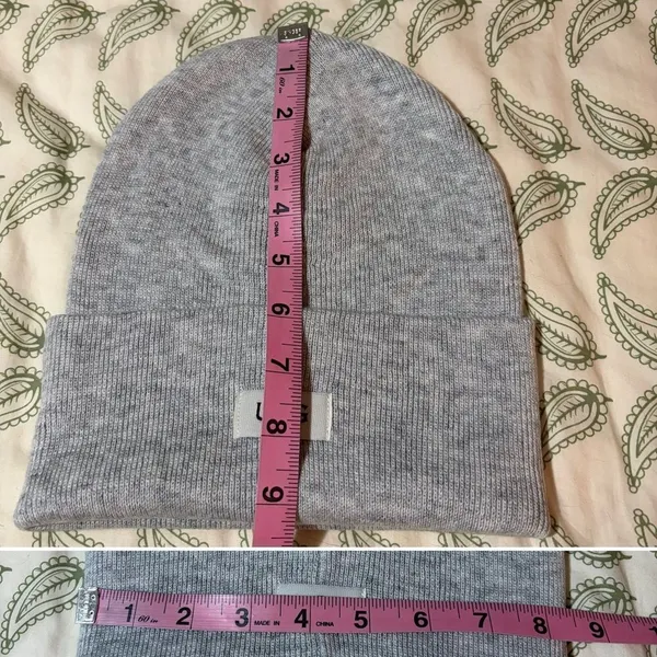 UGG Winter Soft Heather Gray Ribbed Knit Cuff Logo Beanie OS NWT - Image 5