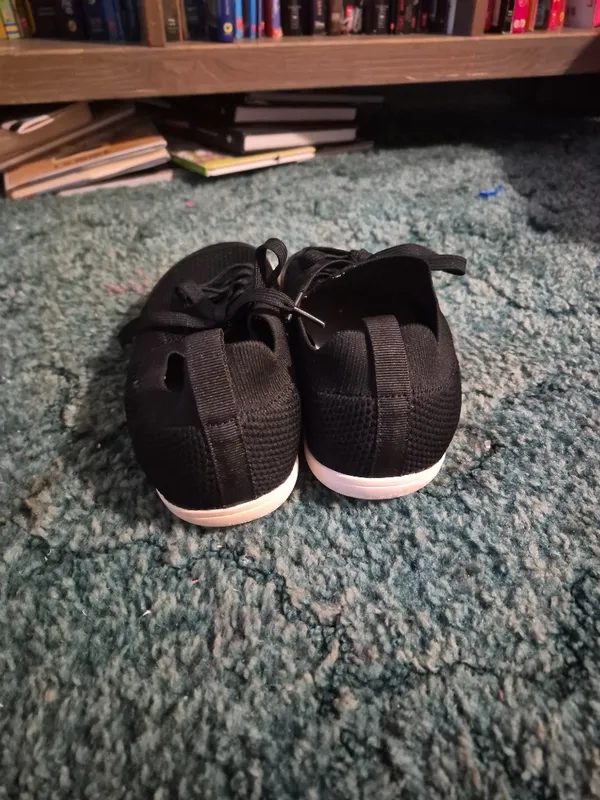 Peak Footwear Black Non-Slip Shoes - Image 6