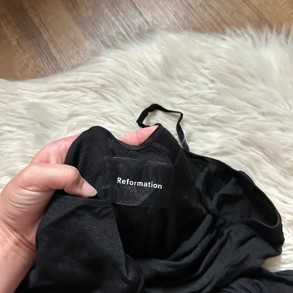 REFORMATION IIona Wrap Top In Black - Image 4