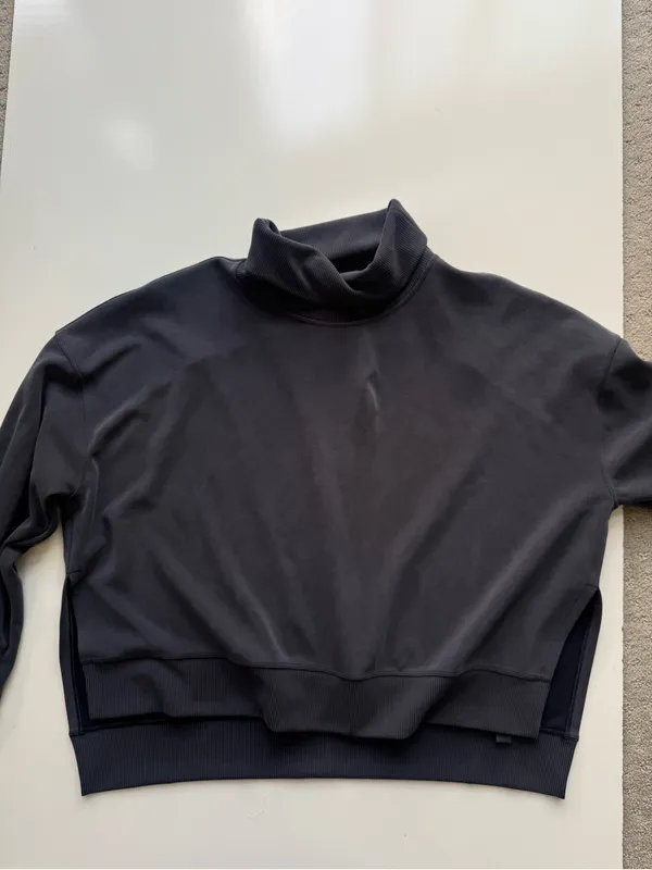 lululemon Softstreme Turtleneck Pullover Size 14 - Black - Image 6