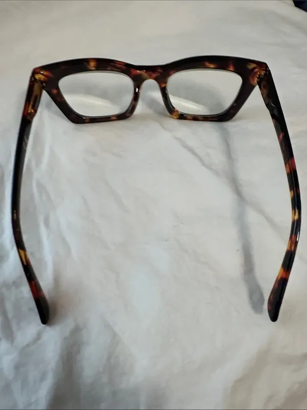 Ladies Tortoiseshell Square Frame Glasses - Brown +3.00 and bluelight blocker - Image 4