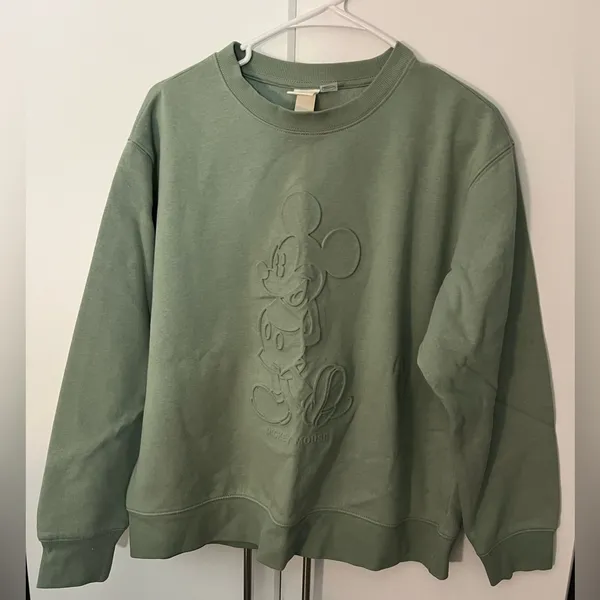 H&M x Disney Sage Green Embossed Mickey Mouse Crewneck Sweatshirt NWOT Medium - Image 3