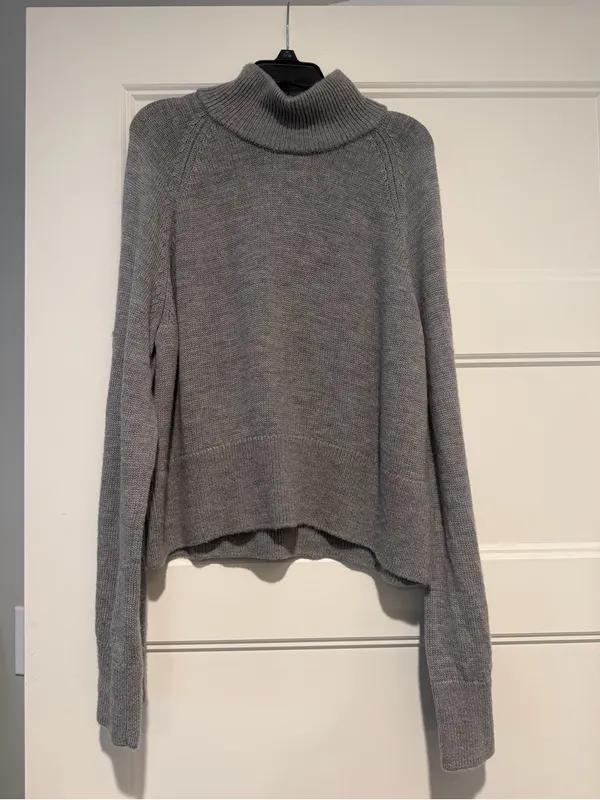 Quince Gray Cropped Mock Neck Merino Sweater - Image 2