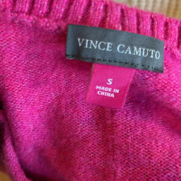 Vince Camuto Bright Pink Lightweight Sweater V Neck Womens Small Oversized - Image 9