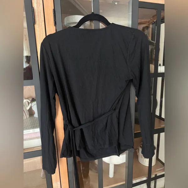 & other stories modal yoga top ballerina modal wrap cropped tie waist vneck - Image 3