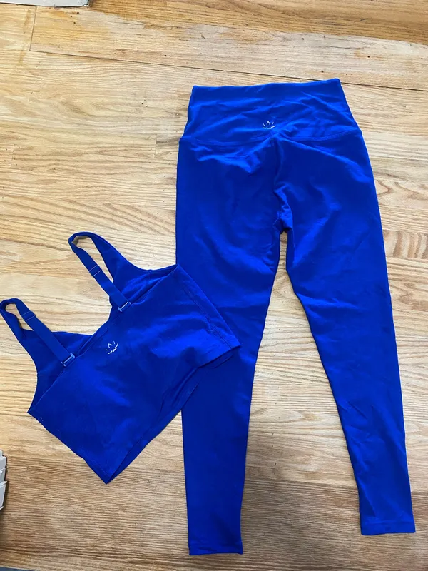 Beyond Yoga Set Tank & Leggings - Image 2