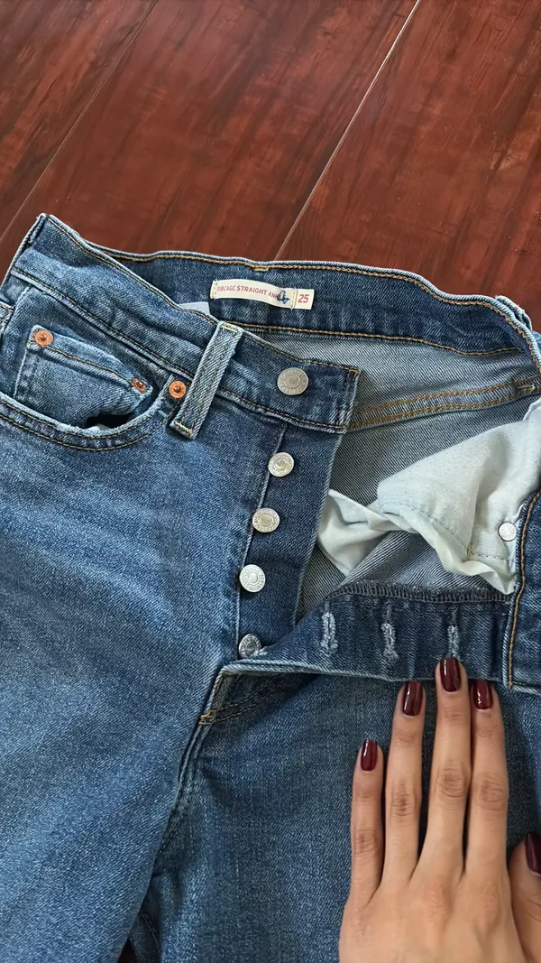 Levi’s Ribcage Jeans - Image 3