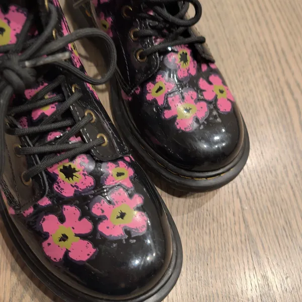 Dr. Martens 1460 J Floral Patent Leather Boots Black Pink Size 5 ladies 4 kids - Image 6