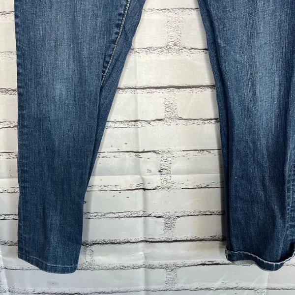 Seven7 Blue Straight Leg Jeans Classic Style Light Distressed SZ 4 Y2K Mid Rise - Image 2