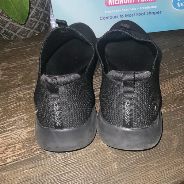 Skechers Black Stretch Fit Air-Cooled Memory Foam Slip On Sneaker 8.5 - Image 4
