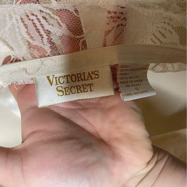 Victorias Secret Gold Label Vintage Cream Lace Bow straps Bodysuit sz S - Image 6