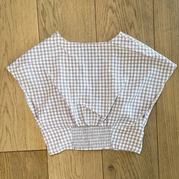 Urban Outfitters Tan and White Checkered Cropped V-Neck Top - Image 2