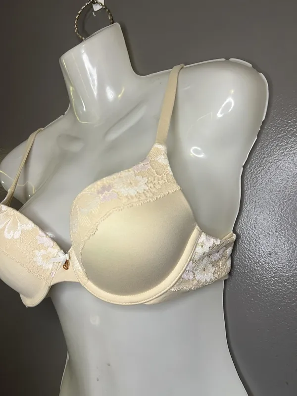 Victoria's Secret Body By Victoria Bra Womens 32B Beige Lace T-Shirt Padded - Image 3