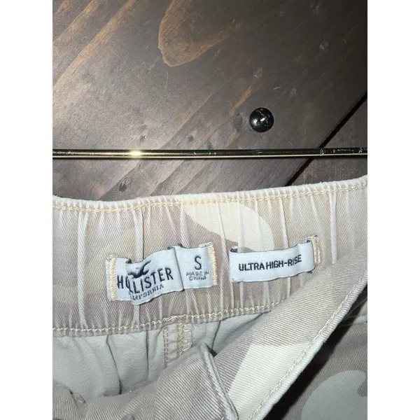 Hollister Sz Small S Ultra High Rise Tan Camo Jogger Pants Soft Denim Jeans‎ - Image 3