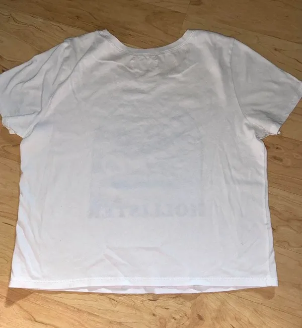Hollister Crop Top - Image 2