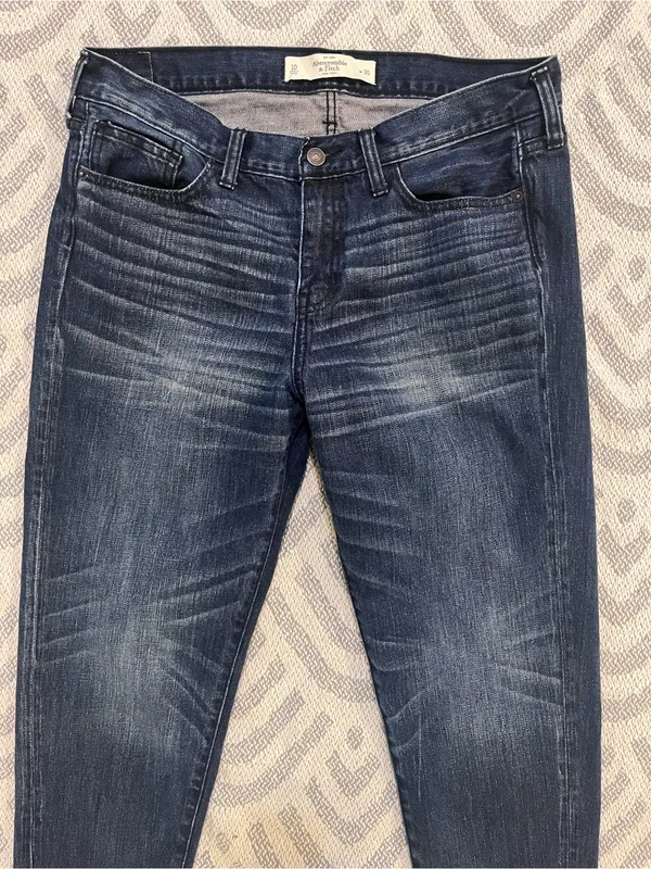ABERCROMBIE & FITCH Women’s High Rise Dark Wash Blue Denim Mom Jeans 10 - Image 2