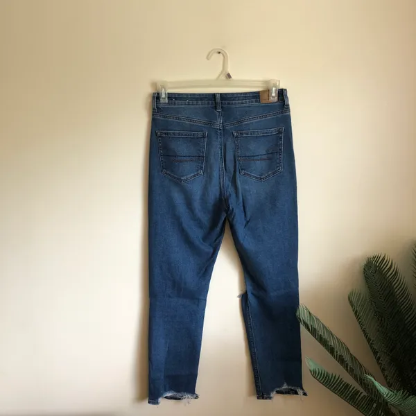 American Eagle Mom Jeans - Image 5