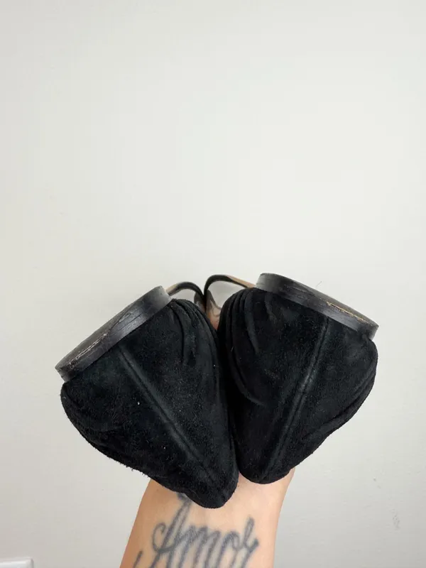 Valentino Garavani Black Pleated Suede Point Toe Flats Size 36/ US 6 - Image 15