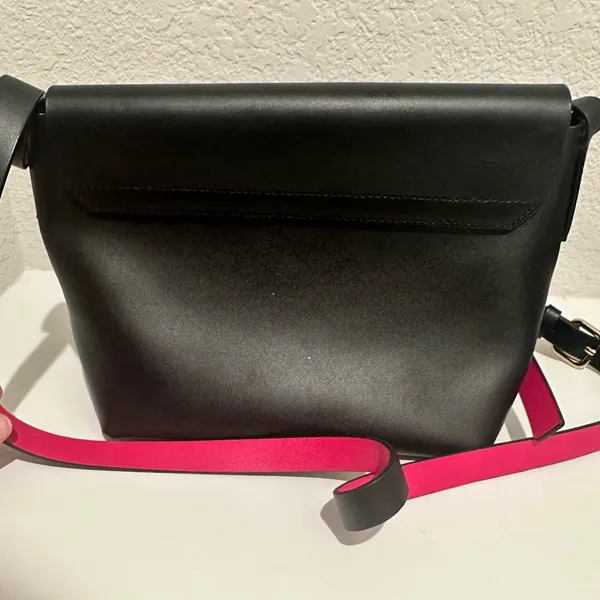 Kate Spade Madie Putnam Drive Leather Crossbody Bag Black and Hot Pink - Image 7