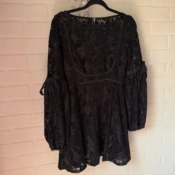 Free People dress Ruby Lace embossed black velvet no slip liner xs - Image 3