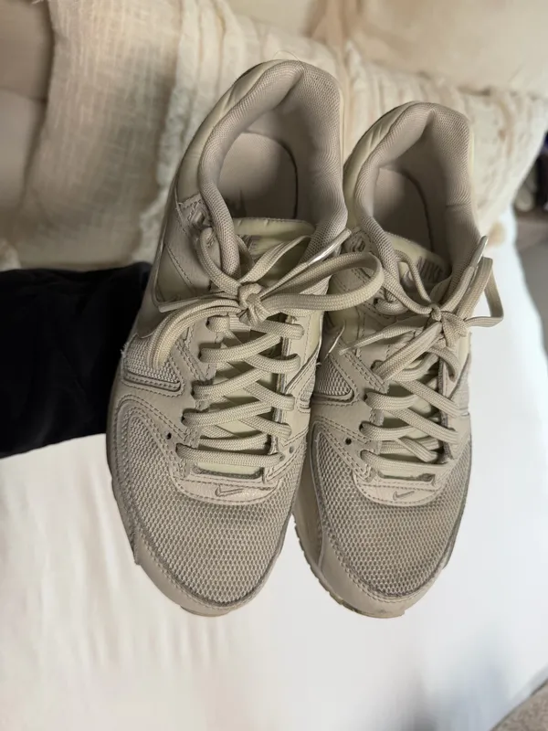 Nike Air Max Sneakers - Image 2