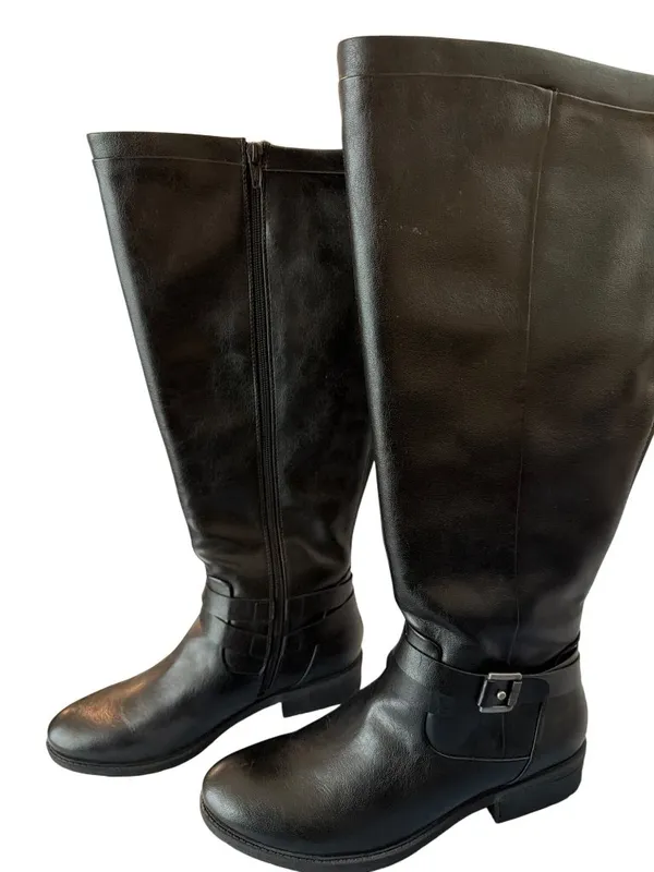 Baretraps Yvonna Black Faux Leather Riding Boots Size Zipper Wide Calf Size 9.5 - Image 2