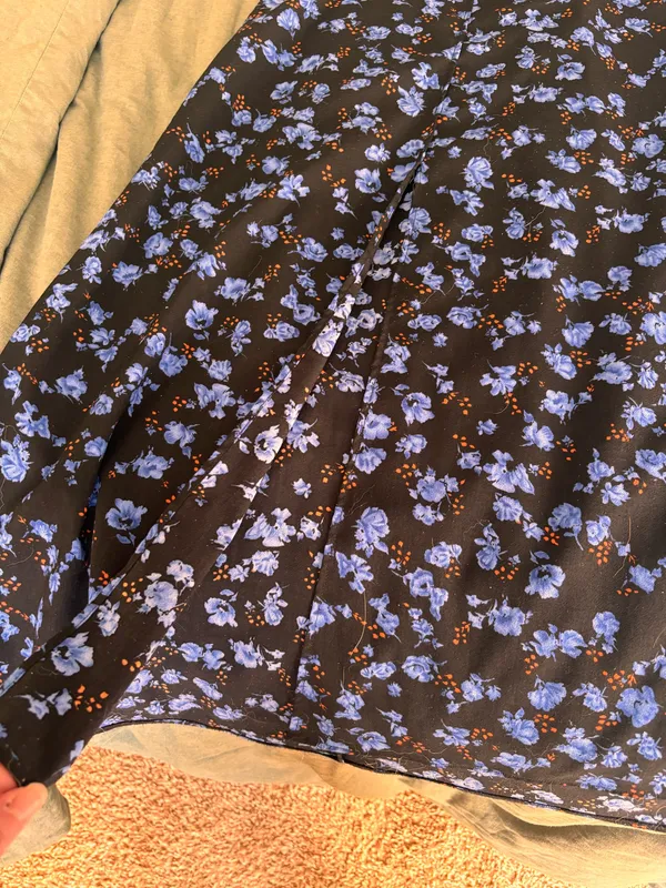 Blue and black floral skirt - Image 4