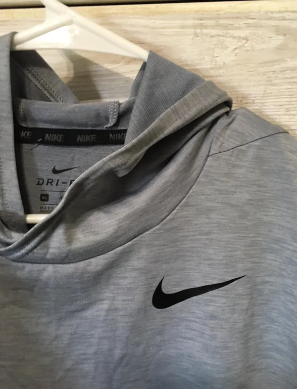 Nike Lightweight Gray Zip Up Hoodie - Image 3