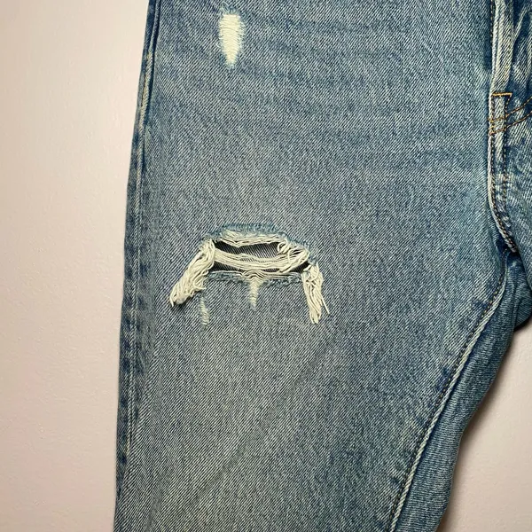 Levi's Premium 501 Light Wash Button Fly Distressed Jeans Women's size 25 - Image 6