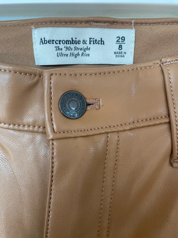 Abercrombie & Fitch Vegan Leather 90's High Rise Curve Love Pants Women's Sz - Image 4